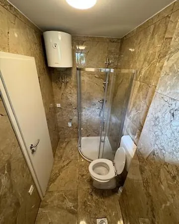 Apartment Cozy Flat Near Tivoli Park With Free Parking *