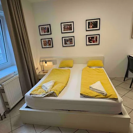 Cozy Flat Near Tivoli Park With Free Parking דירה *