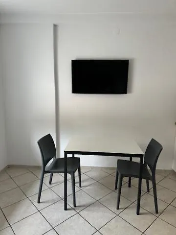 Cozy Flat Near Tivoli Park With Free Parking Apartment